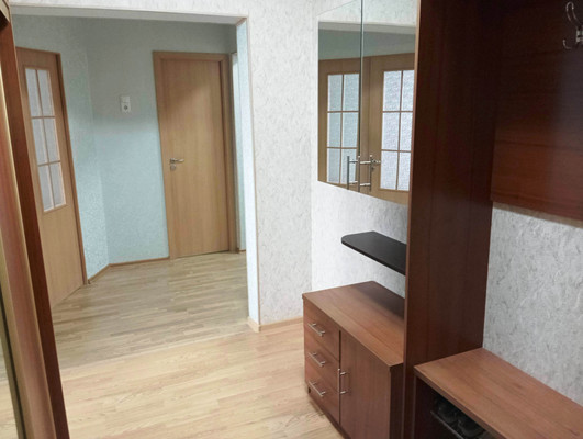 Продам двухкомнатную (2-комн.) квартиру, Чугунова ул, 43, Раменское г