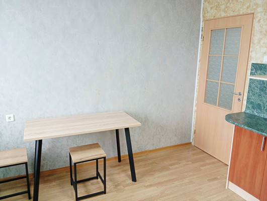 Продам двухкомнатную (2-комн.) квартиру, Чугунова ул, 43, Раменское г