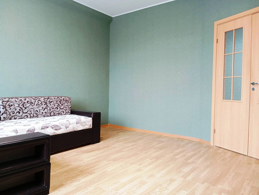 Продам двухкомнатную (2-комн.) квартиру, Чугунова ул, 43, Раменское г