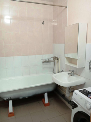 Продам двухкомнатную (2-комн.) квартиру, Чугунова ул, 43, Раменское г