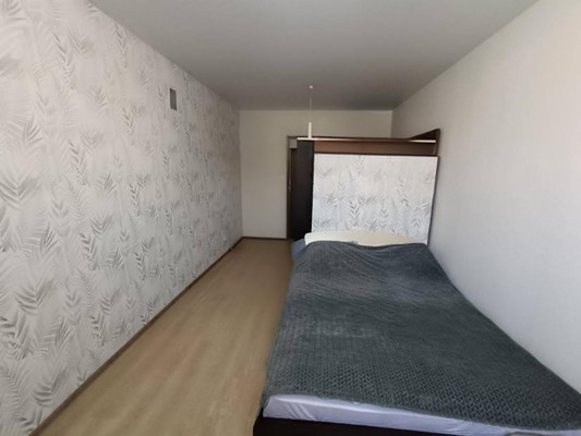 Продам комнату в 8-комн. квартире, Партизана Германа ул, 32Ак2, Санкт-Петербург г