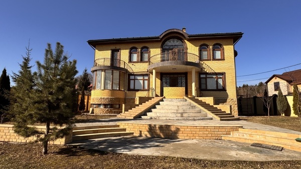 Продам коттедж, Автодом и К гск, 172, Возрождение п, 2 км от города