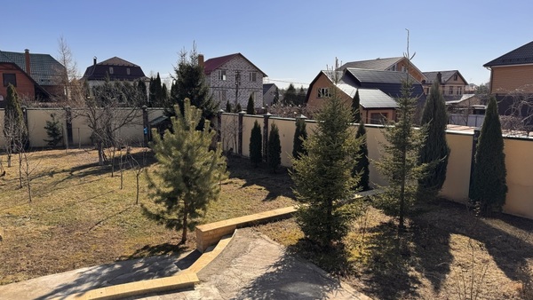 Продам коттедж, Автодом и К гск, 172, Возрождение п, 2 км от города