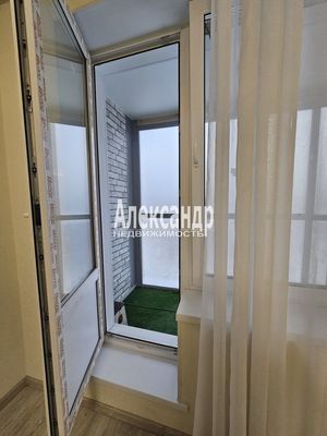 Продам однокомнатную (1-комн.) квартиру, Петровский б-р, 5, Мурино п