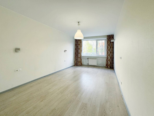 Продам трехкомнатную (3-комн.) квартиру, Долгоозёрная ул, 11а, Санкт-Петербург г