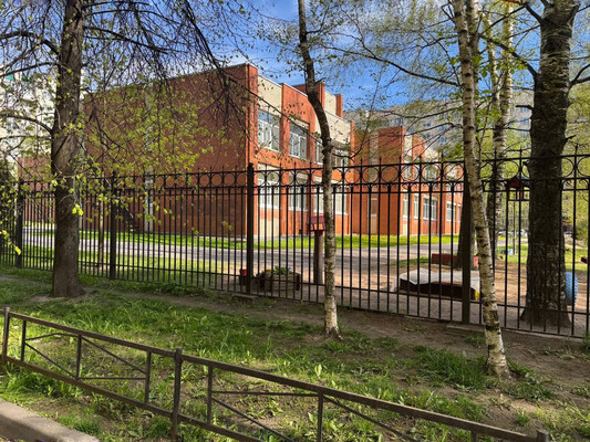 Продам трехкомнатную (3-комн.) квартиру, Долгоозёрная ул, 11а, Санкт-Петербург г