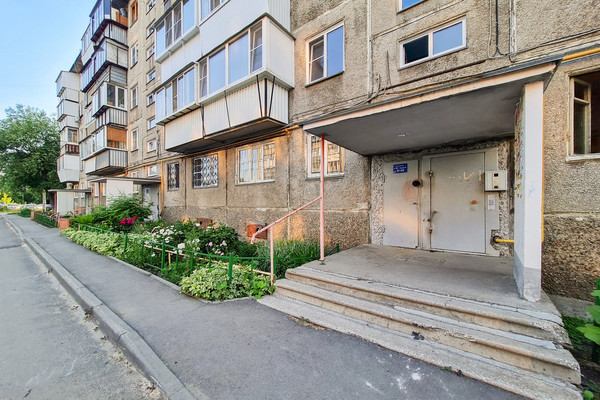 Продам однокомнатную (1-комн.) квартиру, Гончаренко ул, 84, Челябинск г