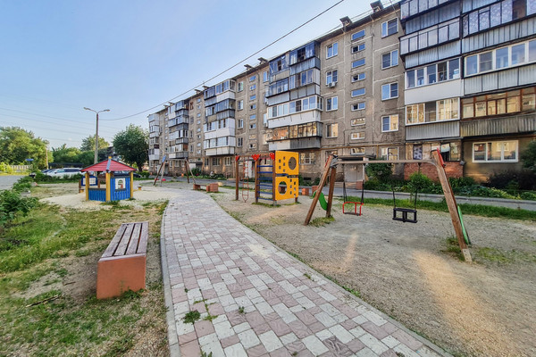Продам однокомнатную (1-комн.) квартиру, Гончаренко ул, 84, Челябинск г