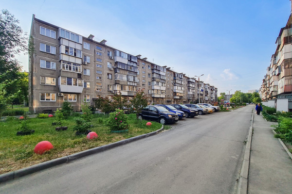 Продам однокомнатную (1-комн.) квартиру, Гончаренко ул, 84, Челябинск г
