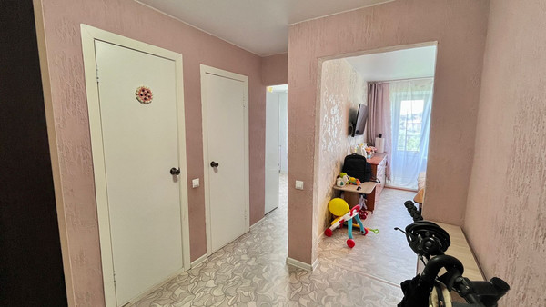 Продам однокомнатную (1-комн.) квартиру, Светлая ул, 13, Воткинск г