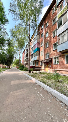 Продам двухкомнатную (2-комн.) квартиру, Белинского ул, 10, Воткинск г