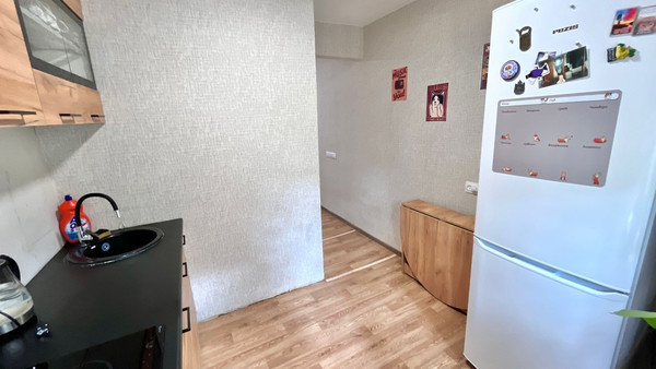 Продам двухкомнатную (2-комн.) квартиру, Белинского ул, 10, Воткинск г