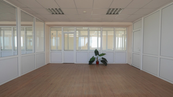 Продам офисное помещение 407 м2, Старомарьевское ш, 1кБ, Ставрополь г