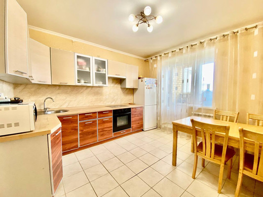 Продам трехкомнатную (3-комн.) квартиру, ГСК-2 Юбилейный тер, 23а, Подольской машинно-испытательной станции п