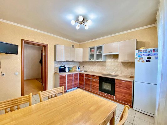 Продам трехкомнатную (3-комн.) квартиру, ГСК-2 Юбилейный тер, 23а, Подольской машинно-испытательной станции п