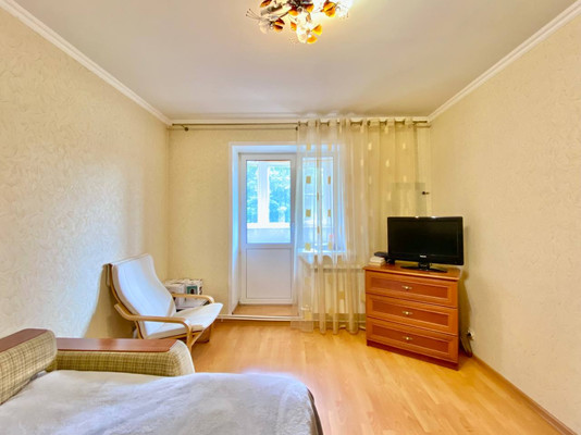 Продам трехкомнатную (3-комн.) квартиру, ГСК-2 Юбилейный тер, 23а, Подольской машинно-испытательной станции п