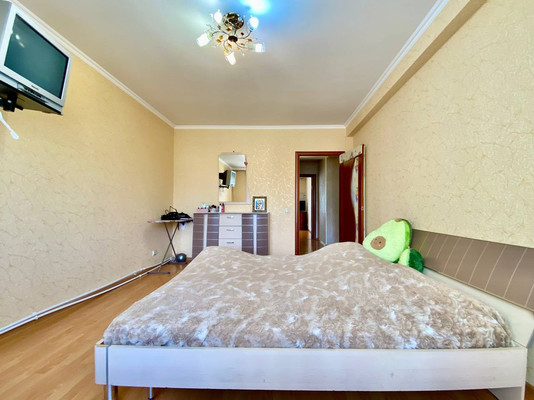 Продам трехкомнатную (3-комн.) квартиру, ГСК-2 Юбилейный тер, 23а, Подольской машинно-испытательной станции п