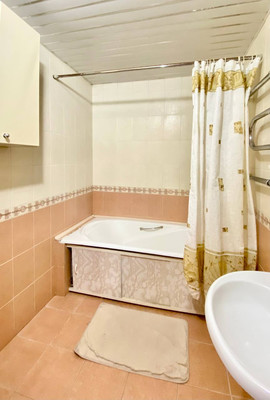 Продам трехкомнатную (3-комн.) квартиру, ГСК-2 Юбилейный тер, 23а, Подольской машинно-испытательной станции п