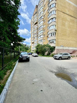 Продам трехкомнатную (3-комн.) квартиру, ГСК-2 Юбилейный тер, 23а, Подольской машинно-испытательной станции п