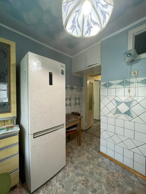 Продам двухкомнатную (2-комн.) квартиру, Таганрогская ул, 145к2, Ростов-на-Дону г