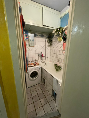Продам двухкомнатную (2-комн.) квартиру, Таганрогская ул, 145к2, Ростов-на-Дону г
