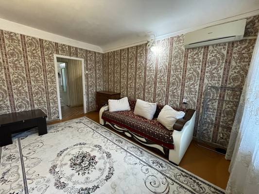 Продам двухкомнатную (2-комн.) квартиру, 2-я Краснодарская ул, 157/1, Ростов-на-Дону г