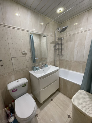 Продам двухкомнатную (2-комн.) квартиру, 2-я Краснодарская ул, 157/1, Ростов-на-Дону г
