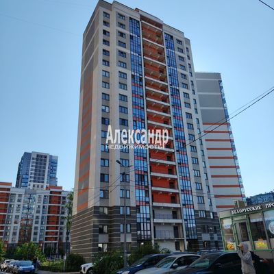 Продам трехкомнатную (3-комн.) квартиру, Кушелевская дор, 3к2, Санкт-Петербург г