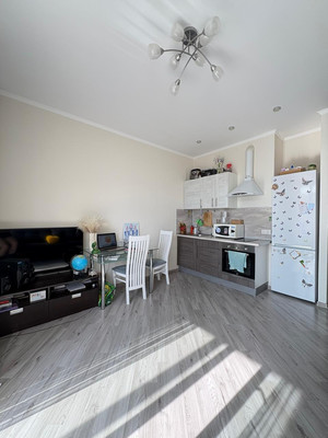 Продам однокомнатную (1-комн.) квартиру, Жасминовая ул, 4, Апрелевка г