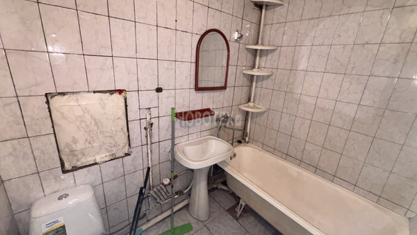 Сдам двухкомнатную (2-комн.) квартиру, Полковая ул, 62, Крымск г