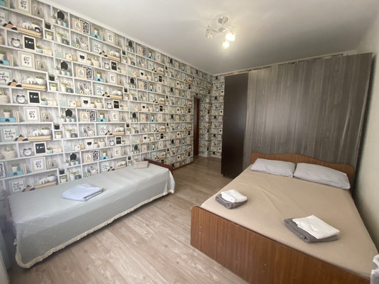 Продам трехкомнатную (3-комн.) квартиру, Межсанаторный проезд, 20к17, Анапа г
