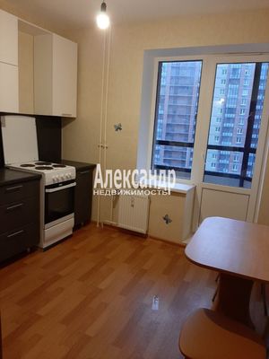 Продам однокомнатную (1-комн.) квартиру, Валерия Гаврилина ул, 13к1, Парголово п