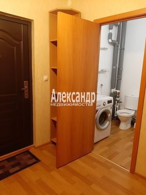 Продам однокомнатную (1-комн.) квартиру, Валерия Гаврилина ул, 13к1, Парголово п