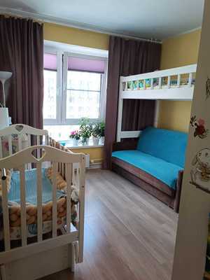 Продам однокомнатную (1-комн.) квартиру, лётчика Ларюшина ул, 6к1, Люберцы г