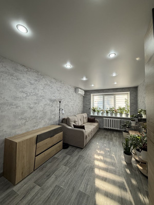 Продам комнату в 5-комн. квартире, Академика Кирпичникова ул, 27, Казань г