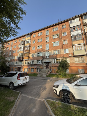 Продам комнату в 5-комн. квартире, Академика Кирпичникова ул, 27, Казань г