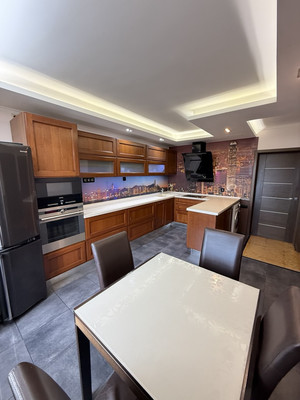 Продам трехкомнатную (3-комн.) квартиру, Чингиза Айтматова ул, 10, Казань г