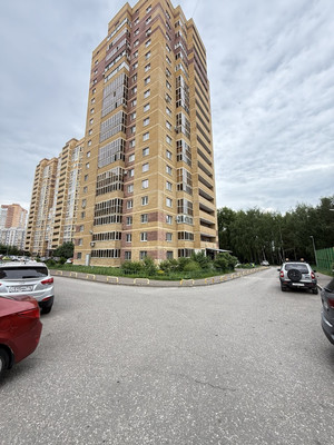 Продам трехкомнатную (3-комн.) квартиру, Чингиза Айтматова ул, 10, Казань г
