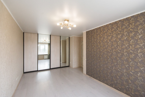 Продам двухкомнатную (2-комн.) квартиру, Гвардейский пер, 72а, Ростов-на-Дону г