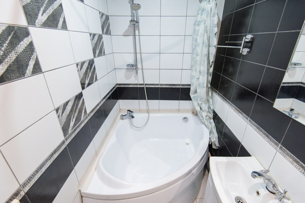 Продам двухкомнатную (2-комн.) квартиру, Гвардейский пер, 72а, Ростов-на-Дону г