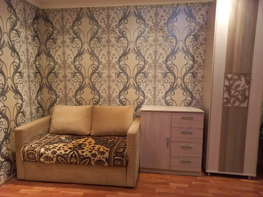 Продам комнату в 9-комн. квартире, Стойкости ул, 38к1, Санкт-Петербург г