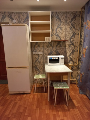 Продам комнату в 9-комн. квартире, Стойкости ул, 38к1, Санкт-Петербург г