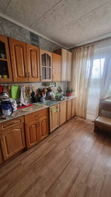 Продам комнату в 9-комн. квартире, Стойкости ул, 38к1, Санкт-Петербург г