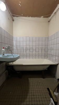 Продам трехкомнатную (3-комн.) квартиру, Генерала Кузнецова ул, 13к3, Москва г