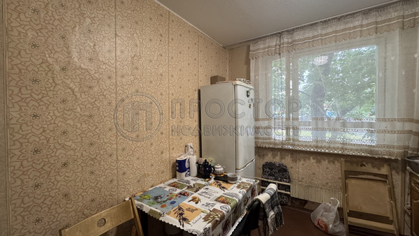 Продам двухкомнатную (2-комн.) квартиру, Чистова ул, 15/15, Москва г