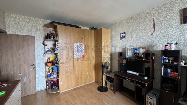 Продам трехкомнатную (3-комн.) квартиру, Братеевская ул, 21к2, Москва г