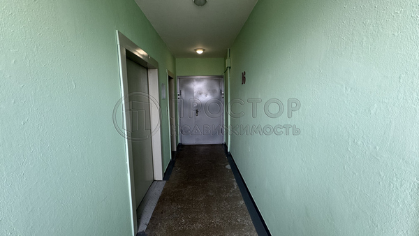 Продам трехкомнатную (3-комн.) квартиру, Братеевская ул, 21к2, Москва г
