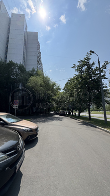 Продам трехкомнатную (3-комн.) квартиру, Братеевская ул, 21к2, Москва г