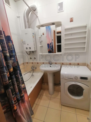 Продам трехкомнатную (3-комн.) квартиру, ВУГИ п, 7, Люберцы г