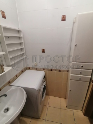 Продам трехкомнатную (3-комн.) квартиру, ВУГИ п, 7, Люберцы г